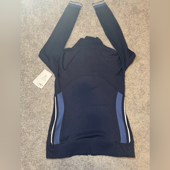 NWT Athleta Triumph Game Point Jacket, Blue/Side Stripes, Sz Medium Tall - Picture 6 of 12